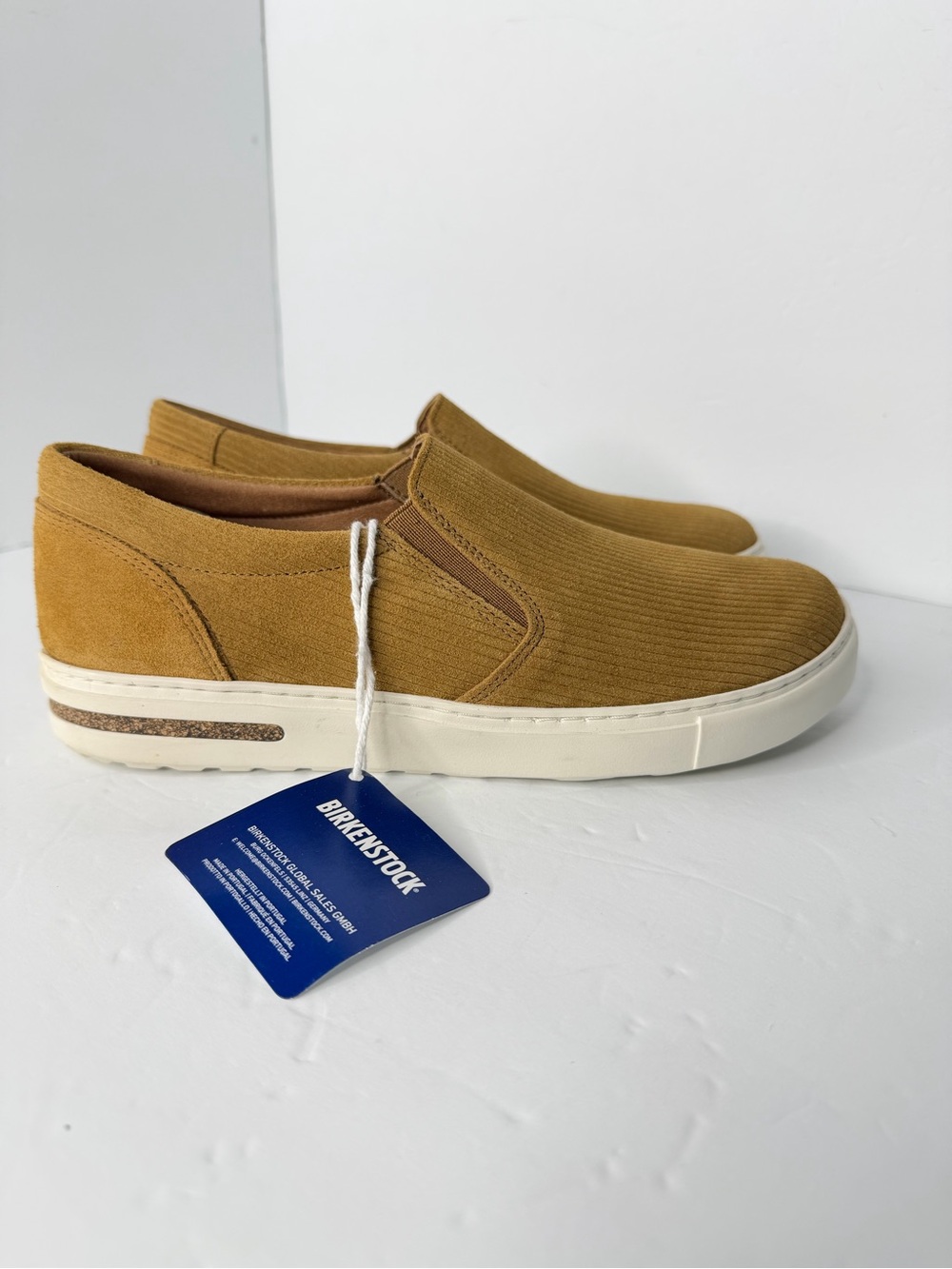 Birkenstock Oswego suede Slip-On Loafers in Mustard brown